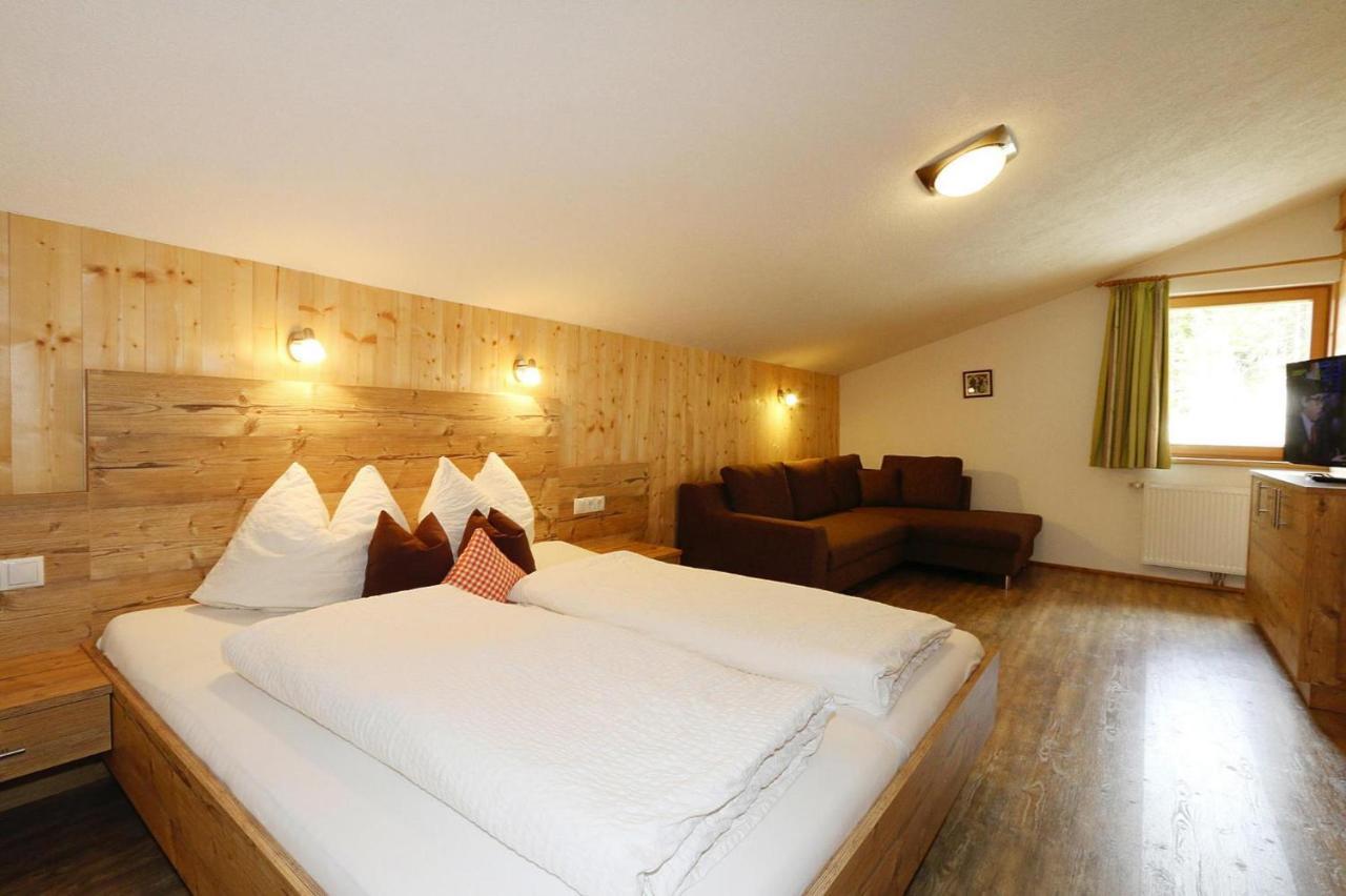 Semi-Detached House, Zell Am Ziller Villa Ngoại thất bức ảnh